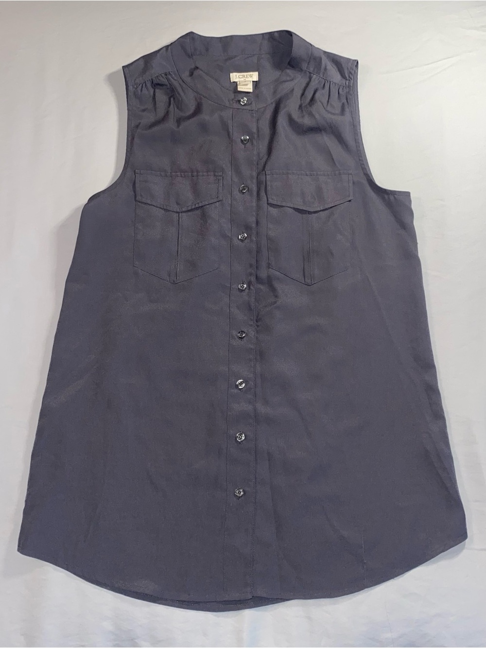 J Crew Women’s Sleeveless Gray Button Front Blouse dual Chest Flap Pockets SZ 2